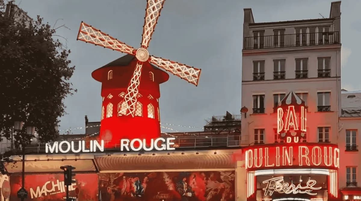 Paris Morning Tour: Montmartre, Marais & Saint-Germain