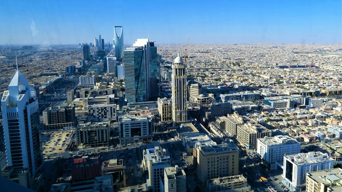 Private Chauffeur for Riyadh Travelers